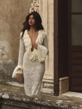 PrettyLittleThing Ivory Lace Long Sleeve Ruffle Plunge Dress